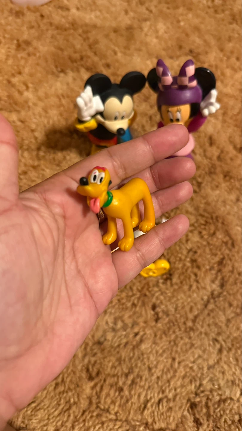 Disney  Figurines Mickey, Minnie, Pluto, Donald, Goofy set $10 - photo 4