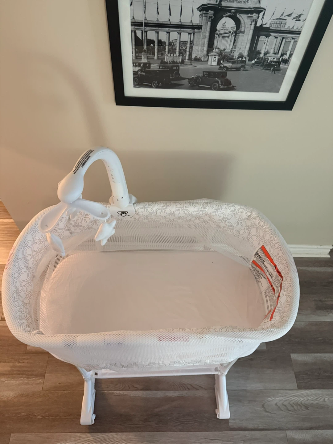 Delta Children Bassinet with Airflow Mesh