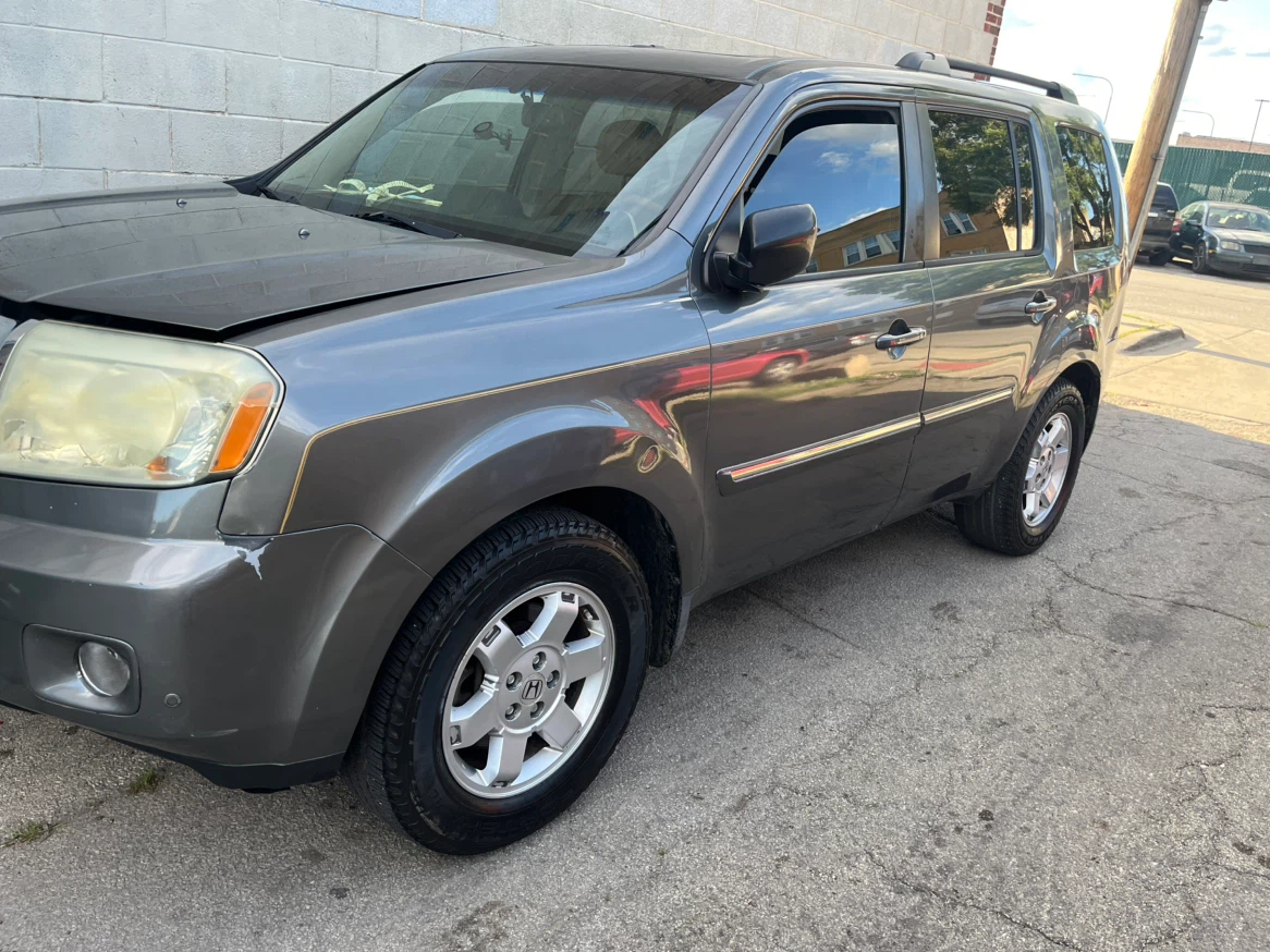 Honda Pilot SUV - photo 3