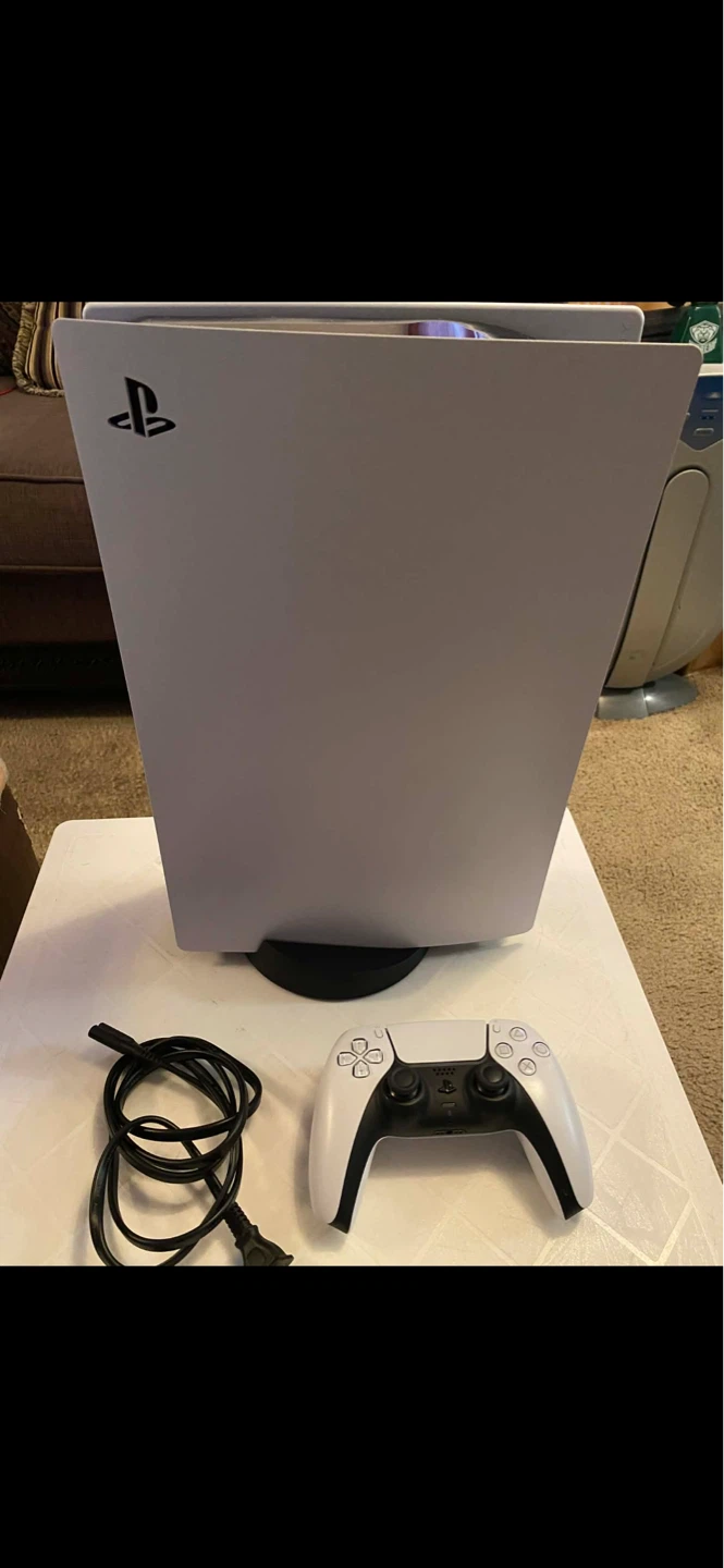 PlayStation 5 - photo 2