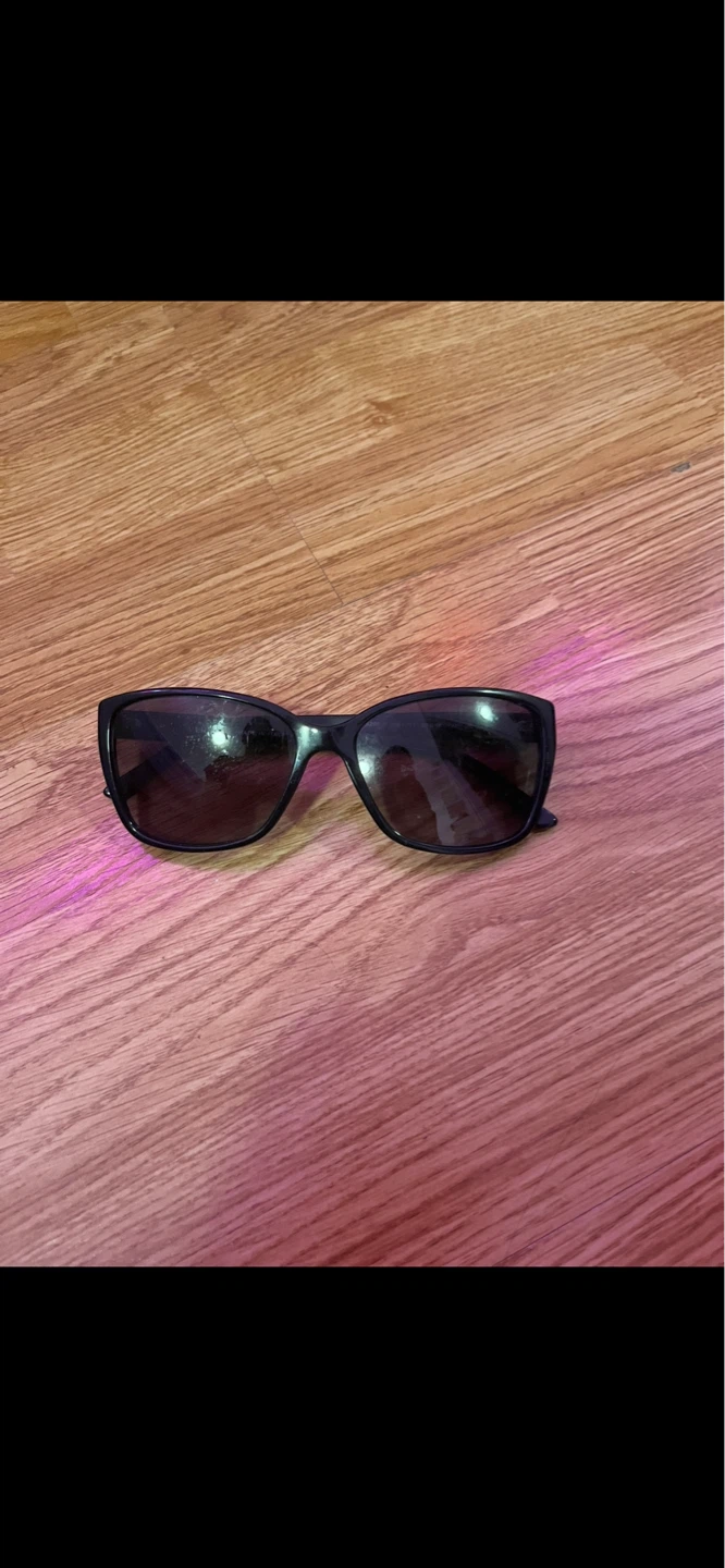 Versace & Burberry Sunglasses with Case - photo 3