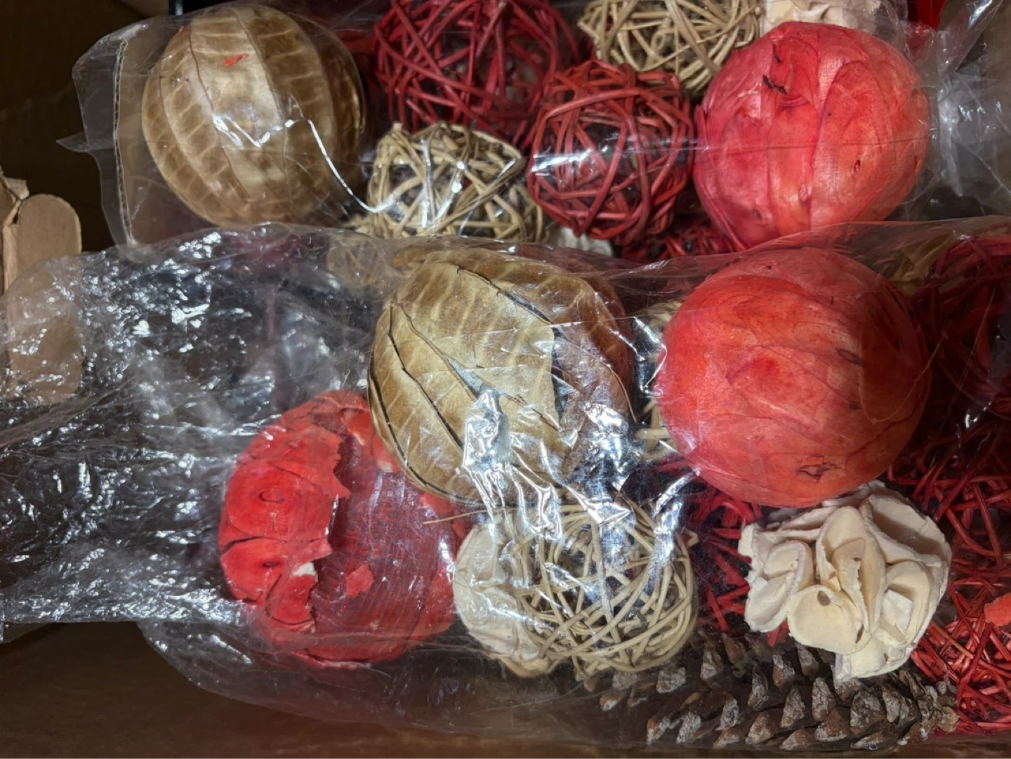 Decorative Potpourri Balls and Orbs