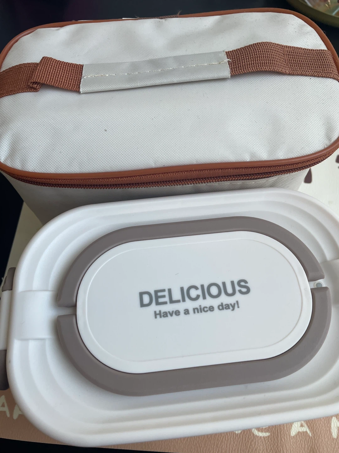 2-Tier Stackable Lunch Box with Insulated Bag