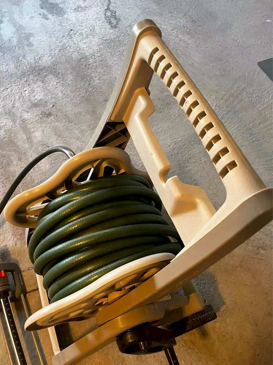 Garden Hose Reel Cart with Hose