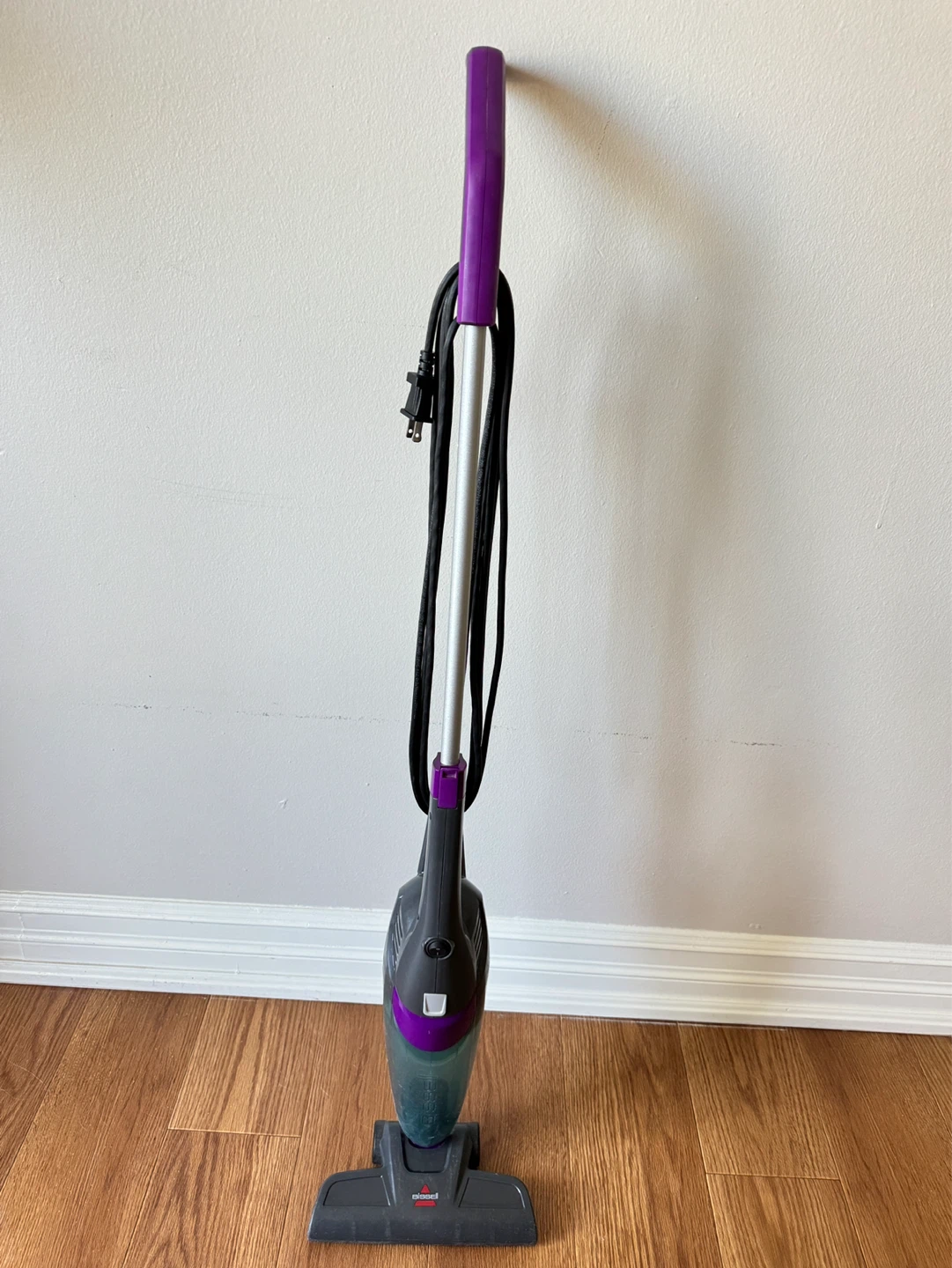 Bissell 3346C Vacuum Cleaner - photo 2