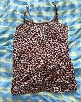 8 tank tops (New) (Medium/Large) (All for FREE) - photo 4