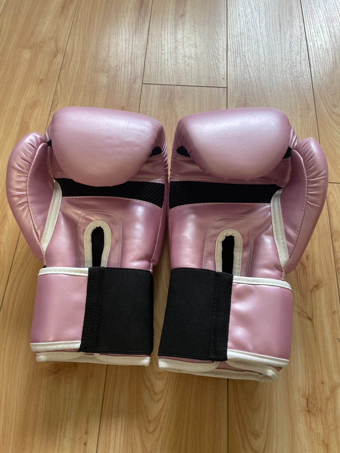 Sports Pink Boxing Gloves - photo 2