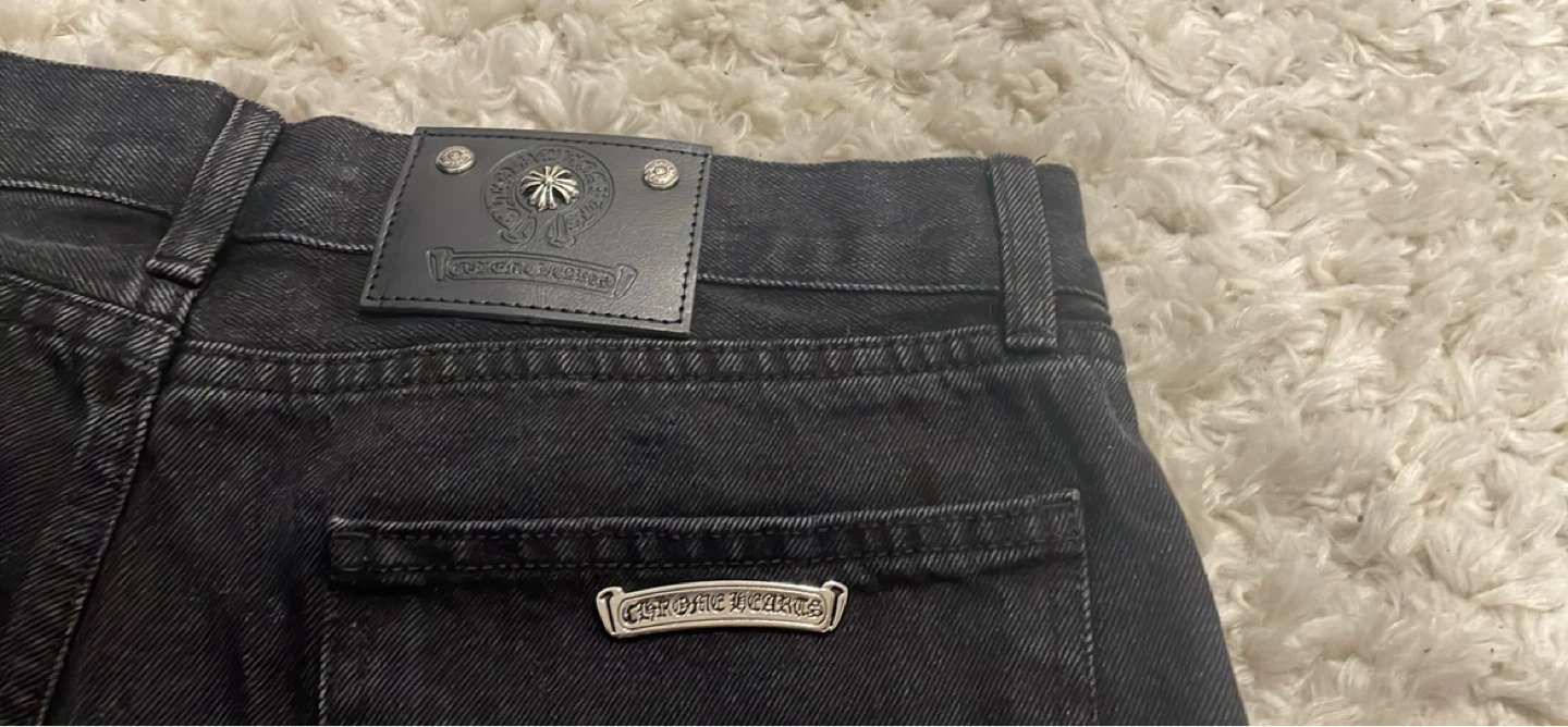 Chrome Hearts Black Denim Shorts Size 34 - photo 4