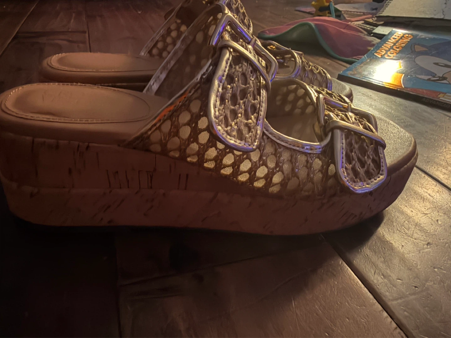 Crown Vintage Gold Woven Slides size 10 - photo 5