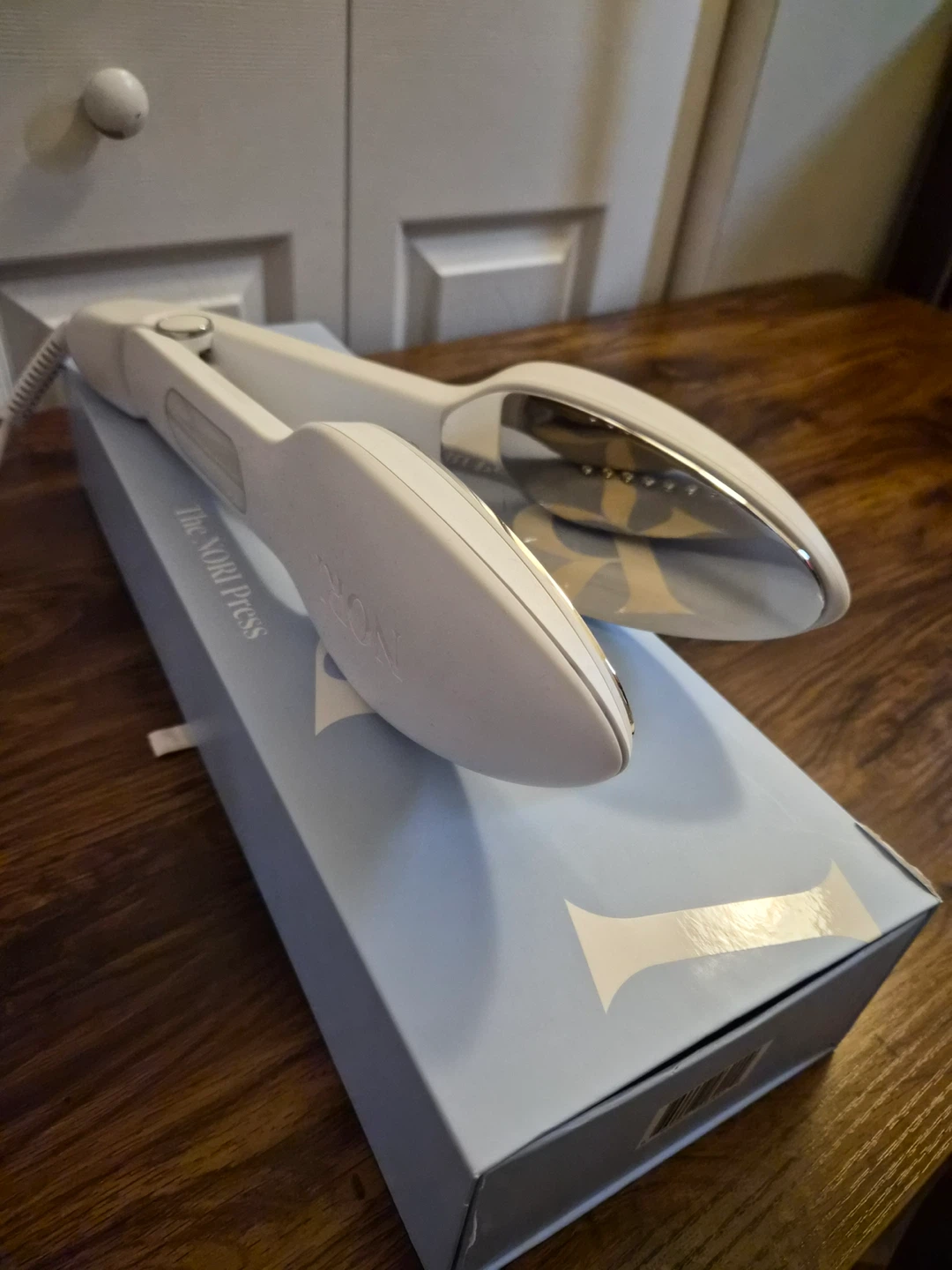 Nori Press Travel Steam Iron - White
