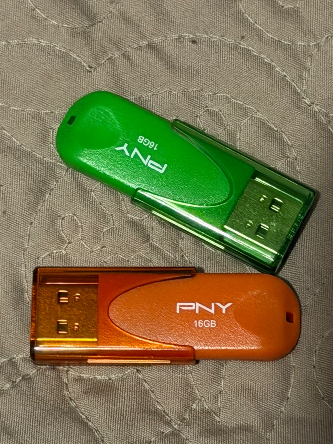 Usb cargada con samples para Korg Kronos