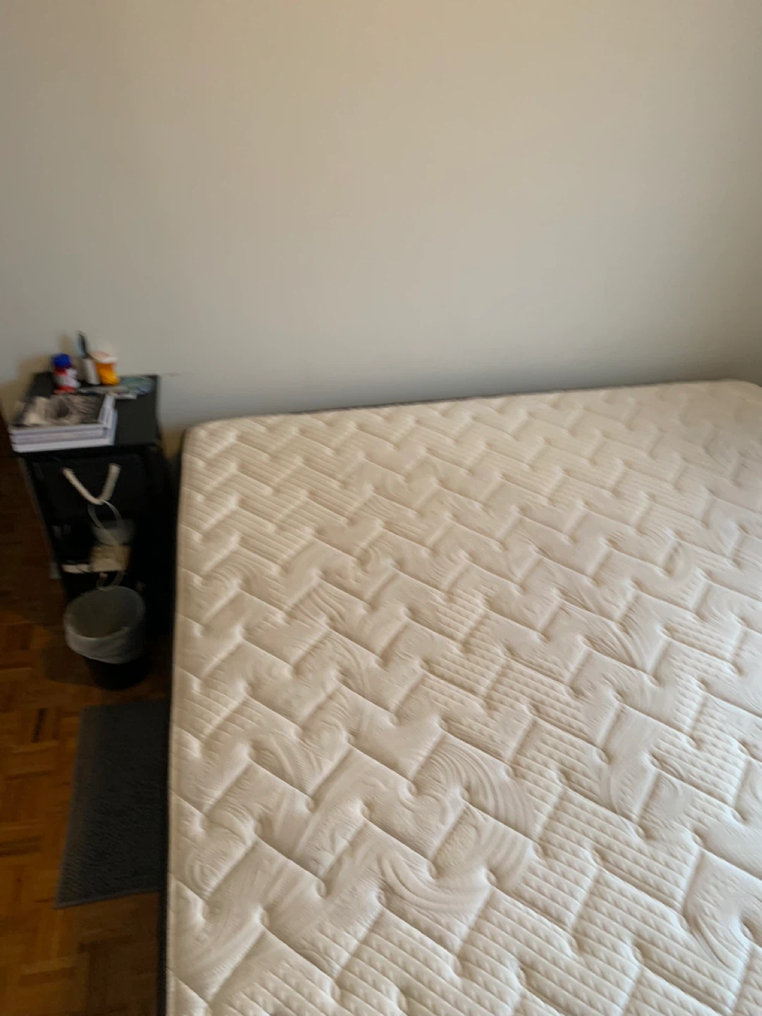 King size Mattress with box spring - photo 3