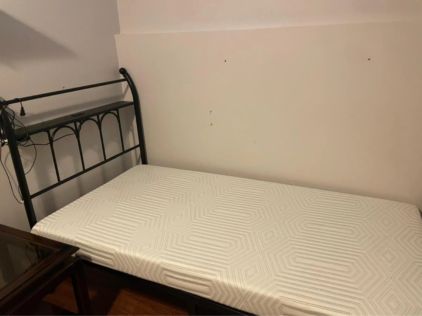 Brand new twin size bed and metal frame - photo 2