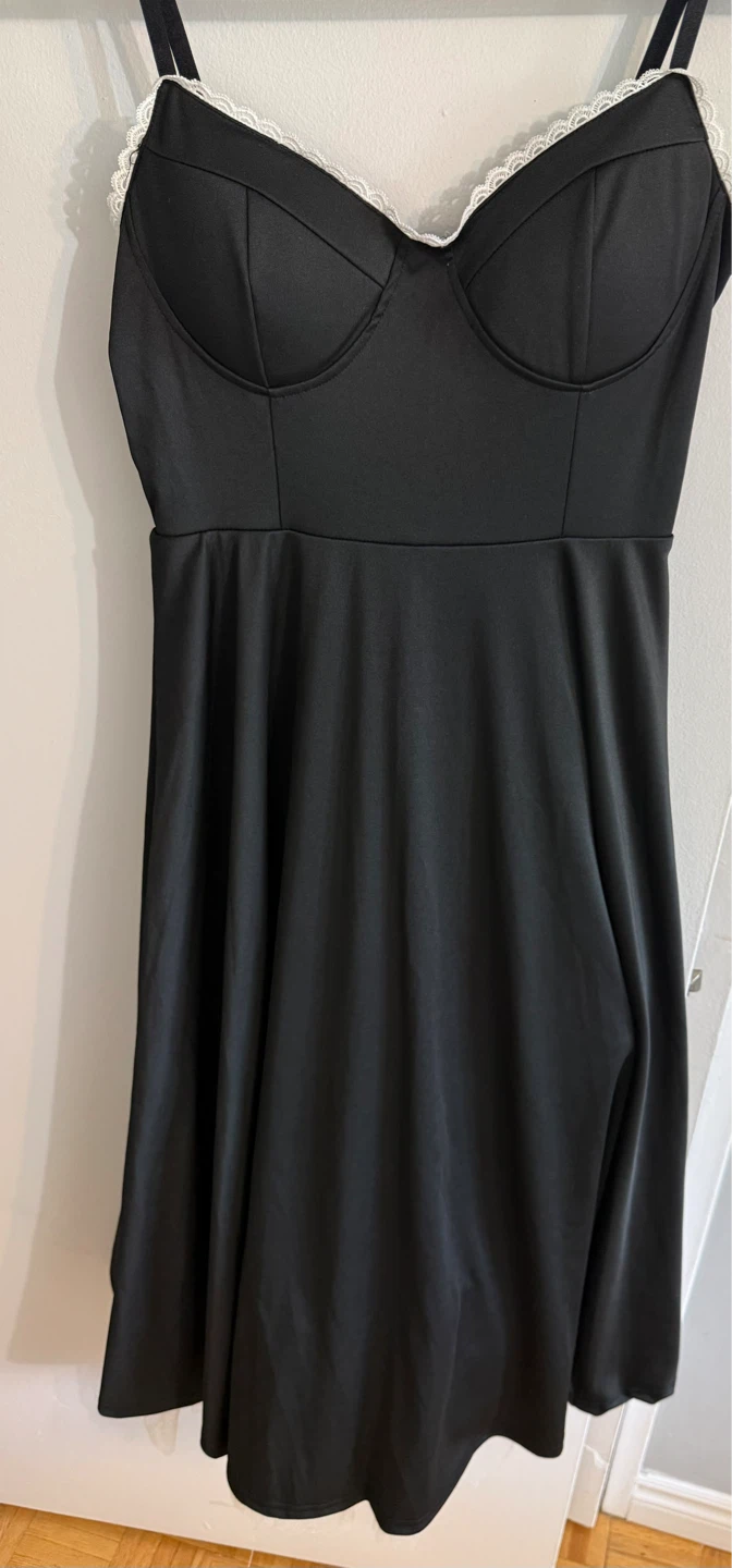 NWT JardinVue Black Lace Trim Dress