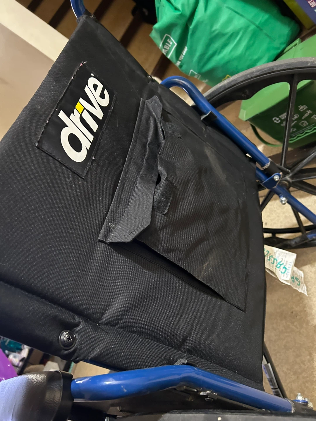 Drive Medical Lightweight Expedition Transport Wheelchair - photo 2