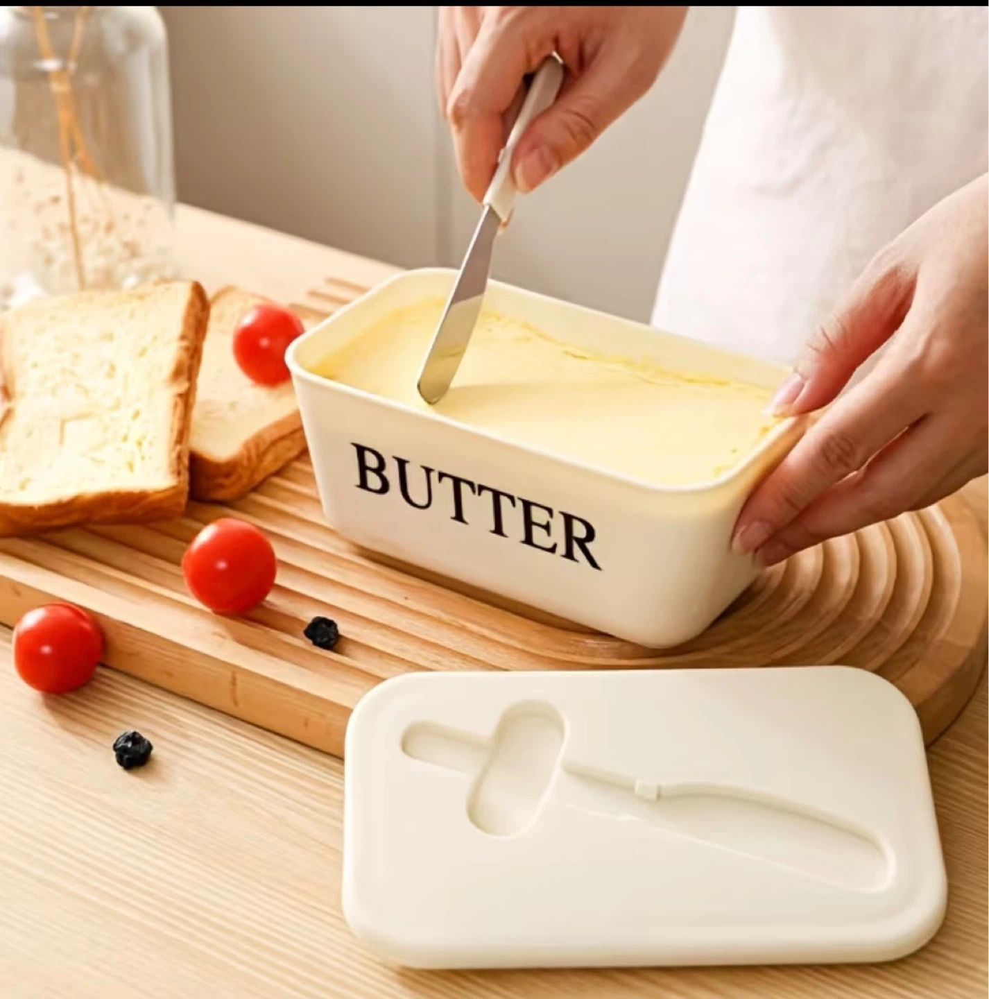 Butter Box with Lid & Spreader Knife