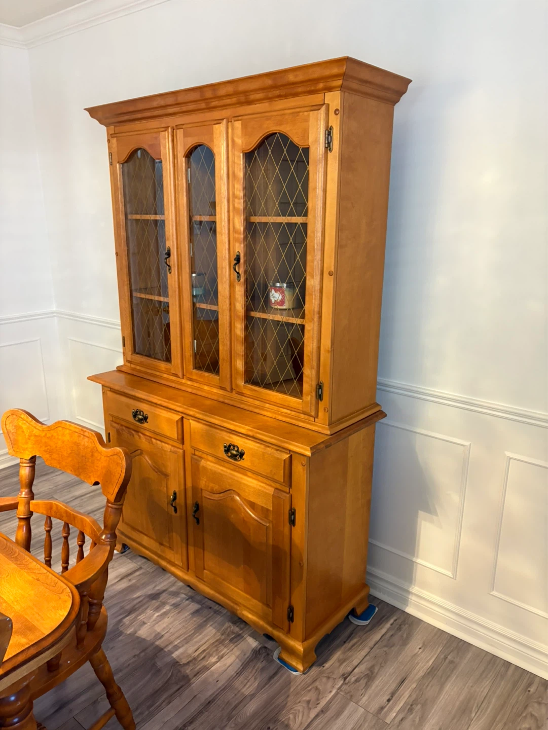 Wooden Dining Table with 6 Chairs and Hutch - photo 3