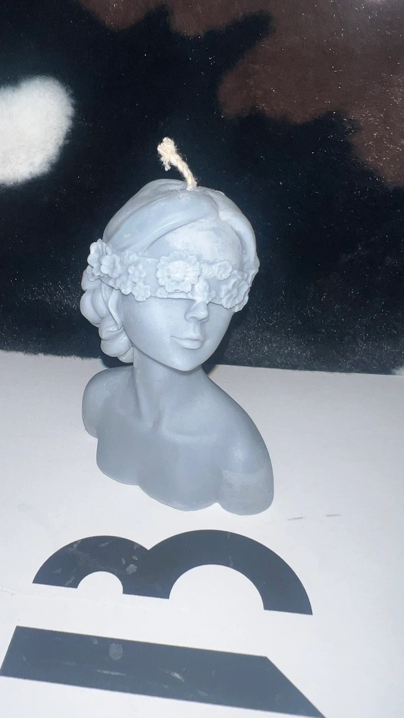 Gray Bust Candle