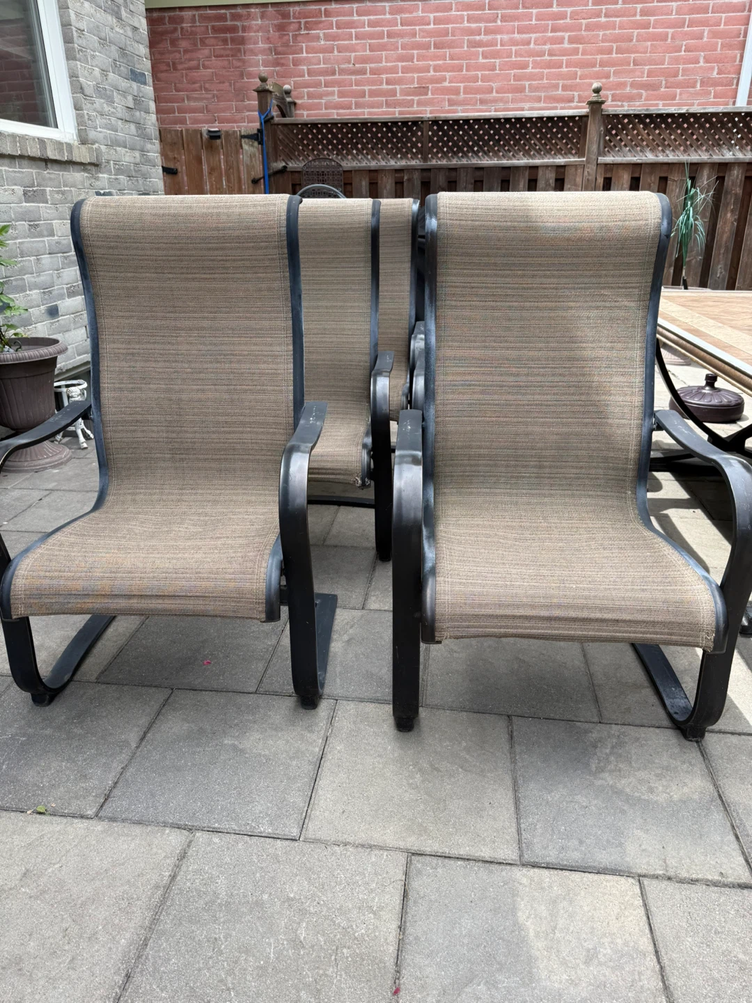 Patio Dining Set - Table and 6 chairs - photo 2