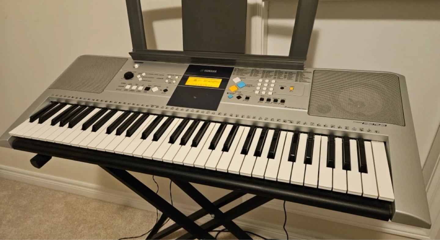 Yamaha PSR-E323 Keyboard - photo 2