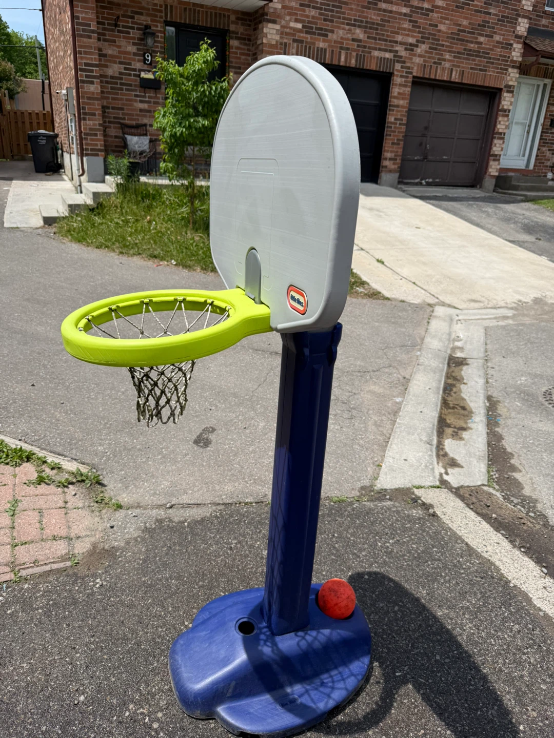 Little Tikes Adjustable Basketball Hoop - photo 3