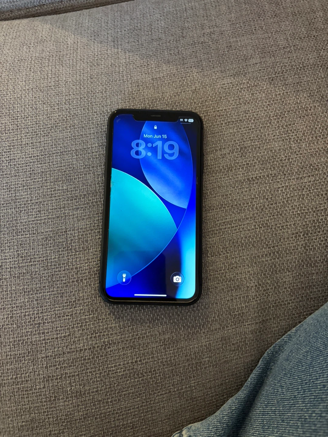 unlocked Apple iPhone 11 : 64 GB