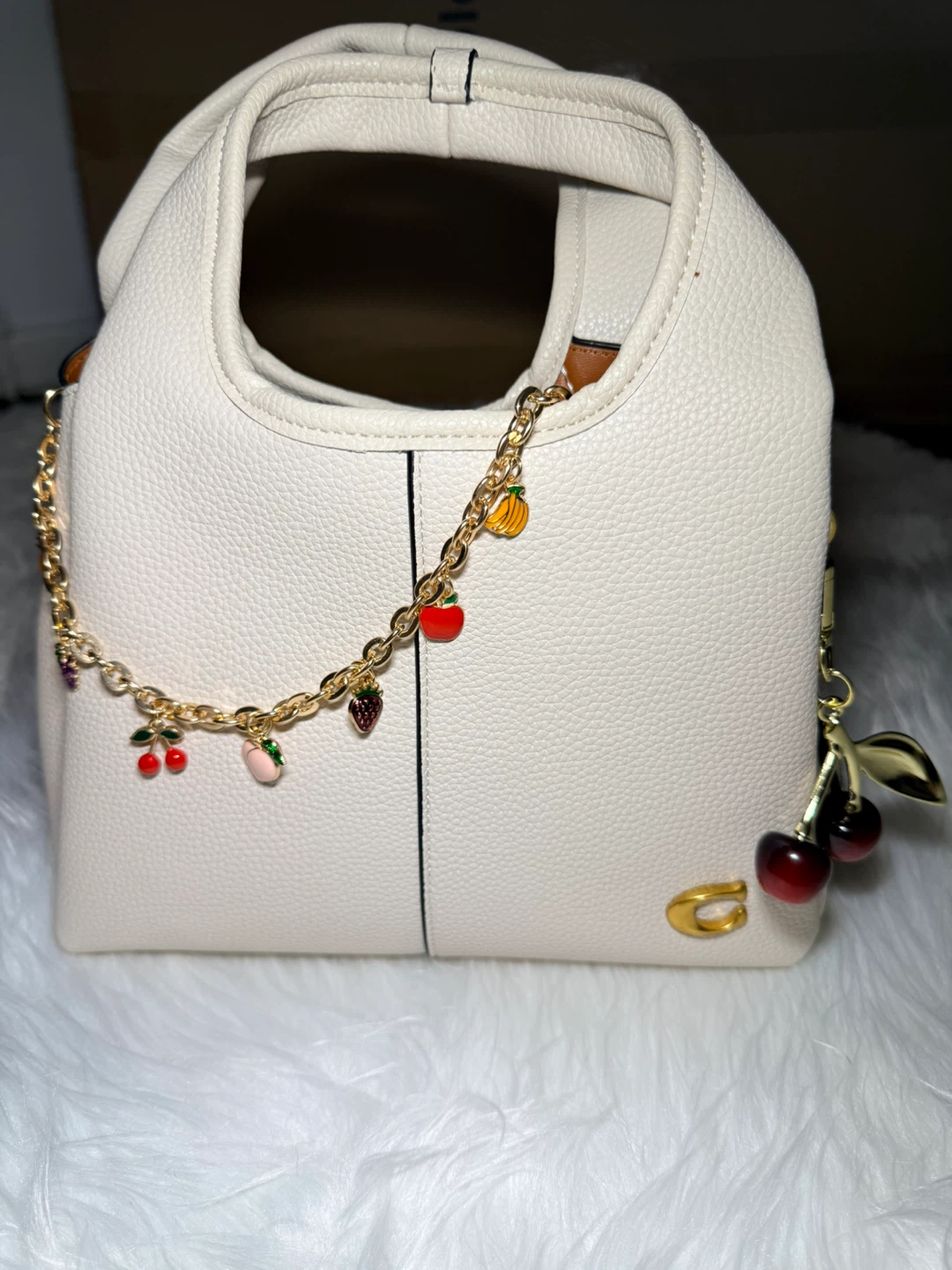 White coach purse - photo 2