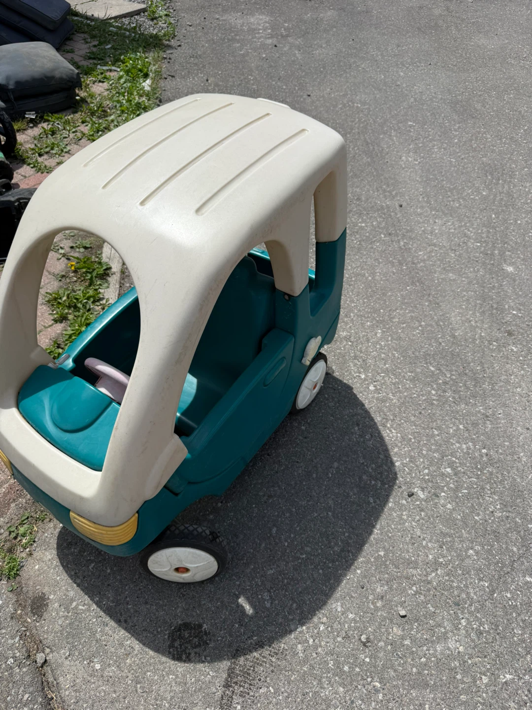 Little Tikes Cozy Coupe