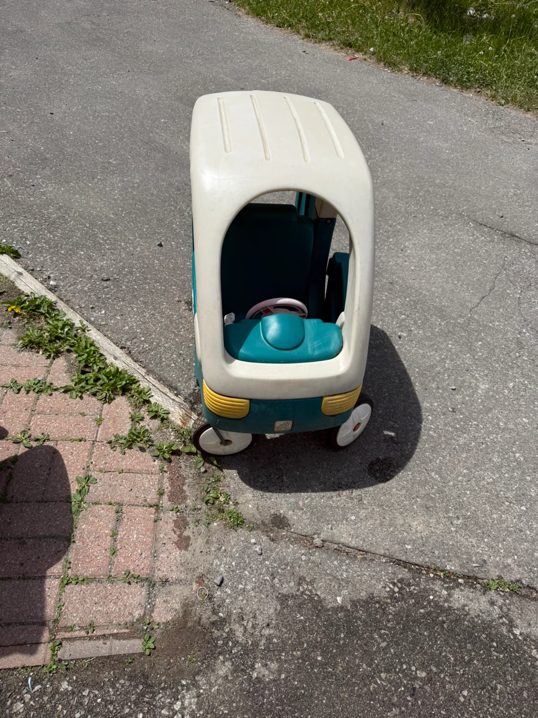 Little Tikes Cozy Coupe - photo 3