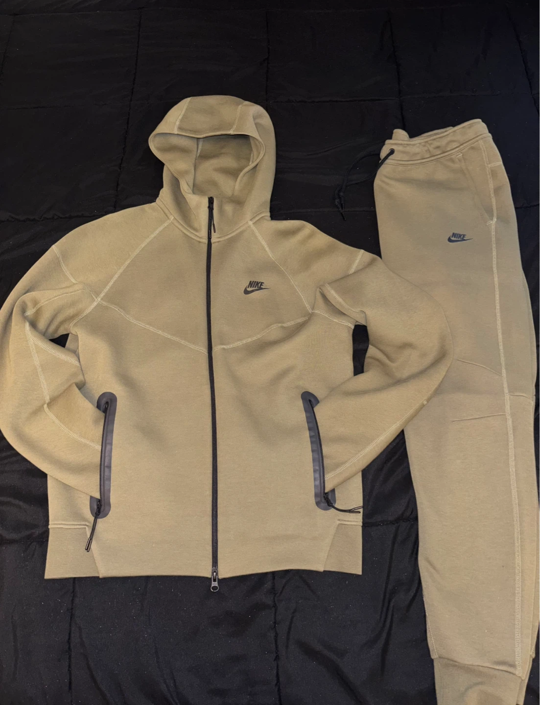 Nike Tech Fleece Tracksuit Set