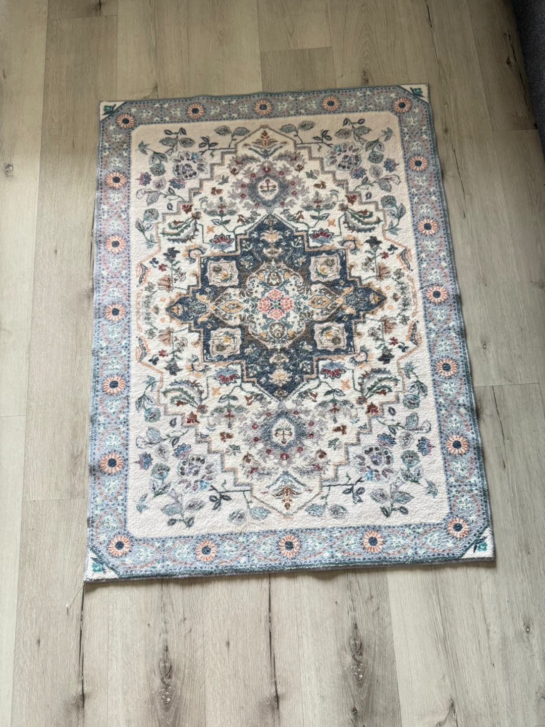 Persian Style Accent Rug - photo 2
