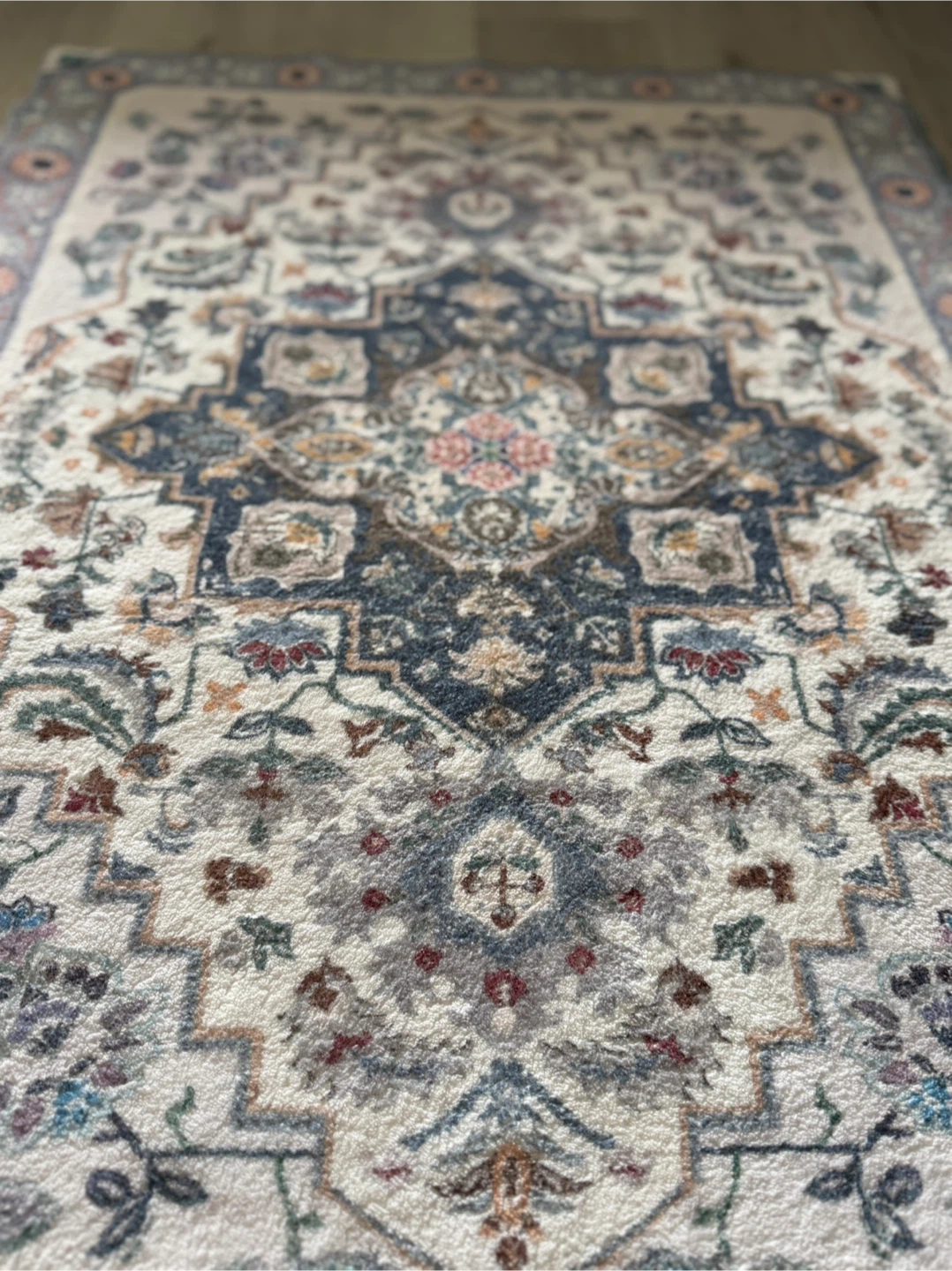 Persian Style Accent Rug - photo 5
