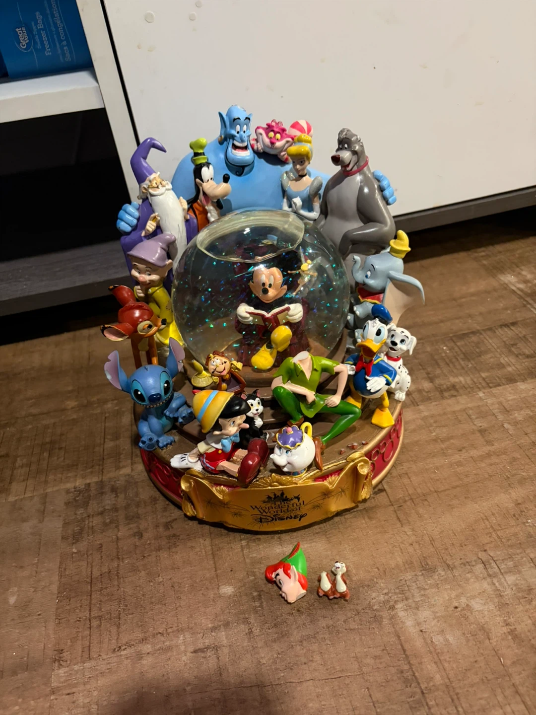 Disney Wonderful World of Disney musical snow globe.