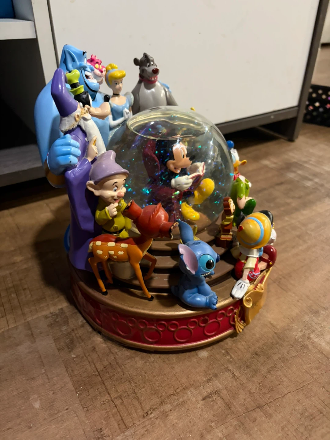 Disney Wonderful World of Disney musical snow globe. - photo 4