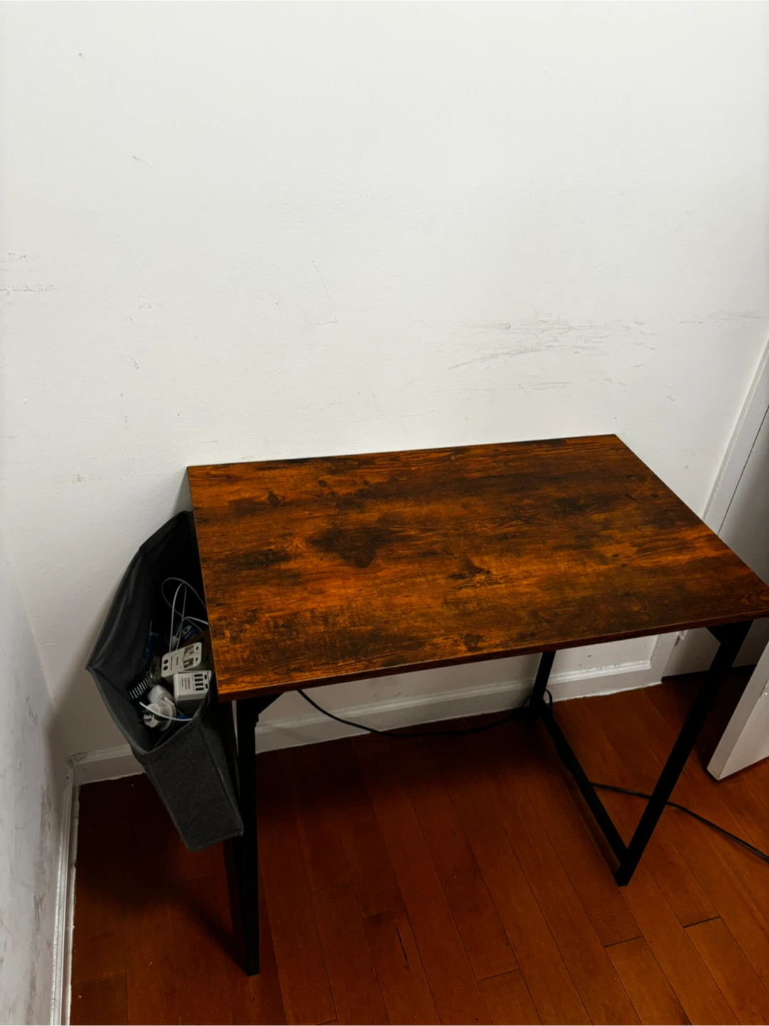 Desk and Chair - photo 4