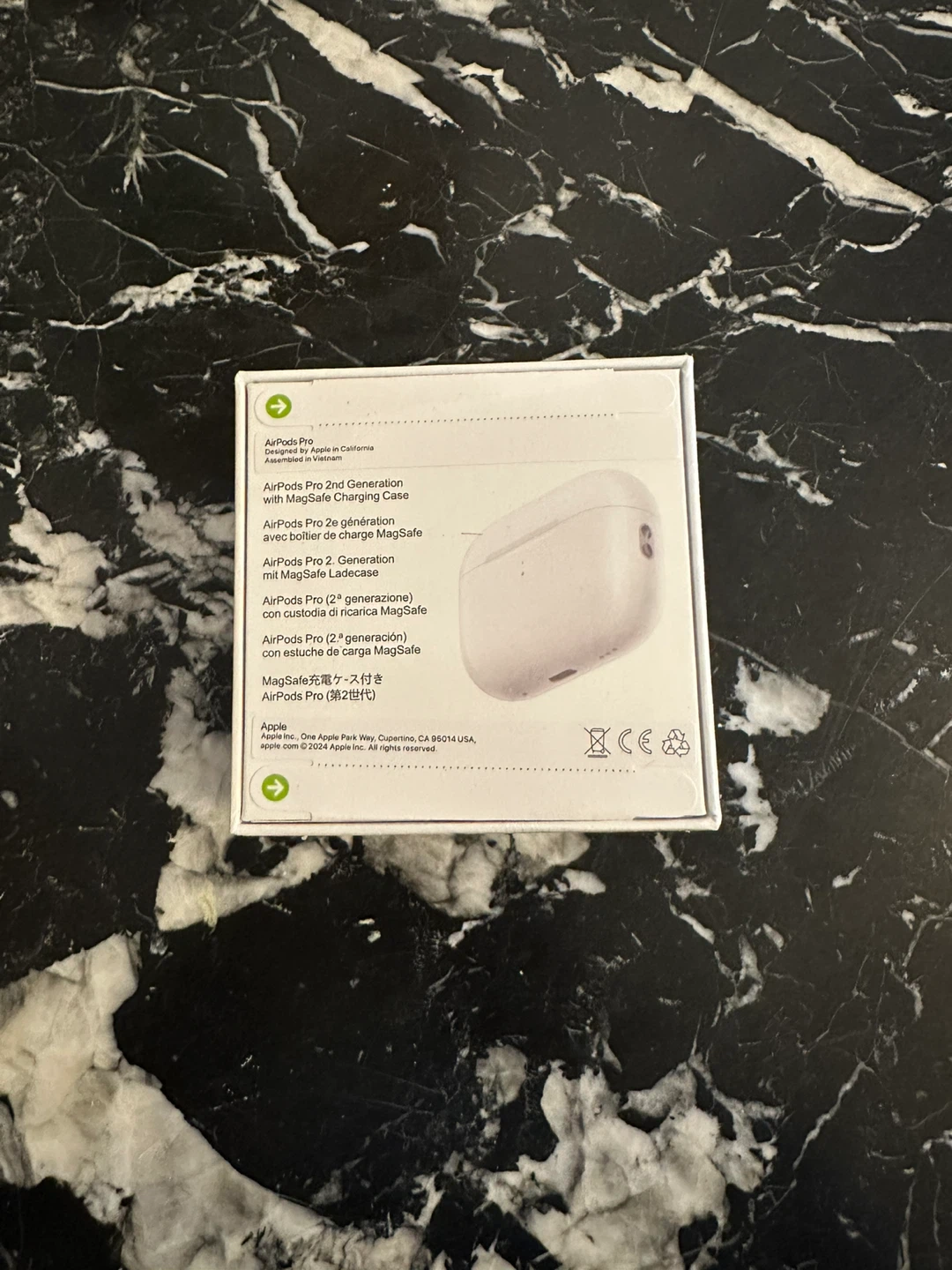 Apple AirPods Pro (2nd generation) with MagSafe Charging Case - photo 2