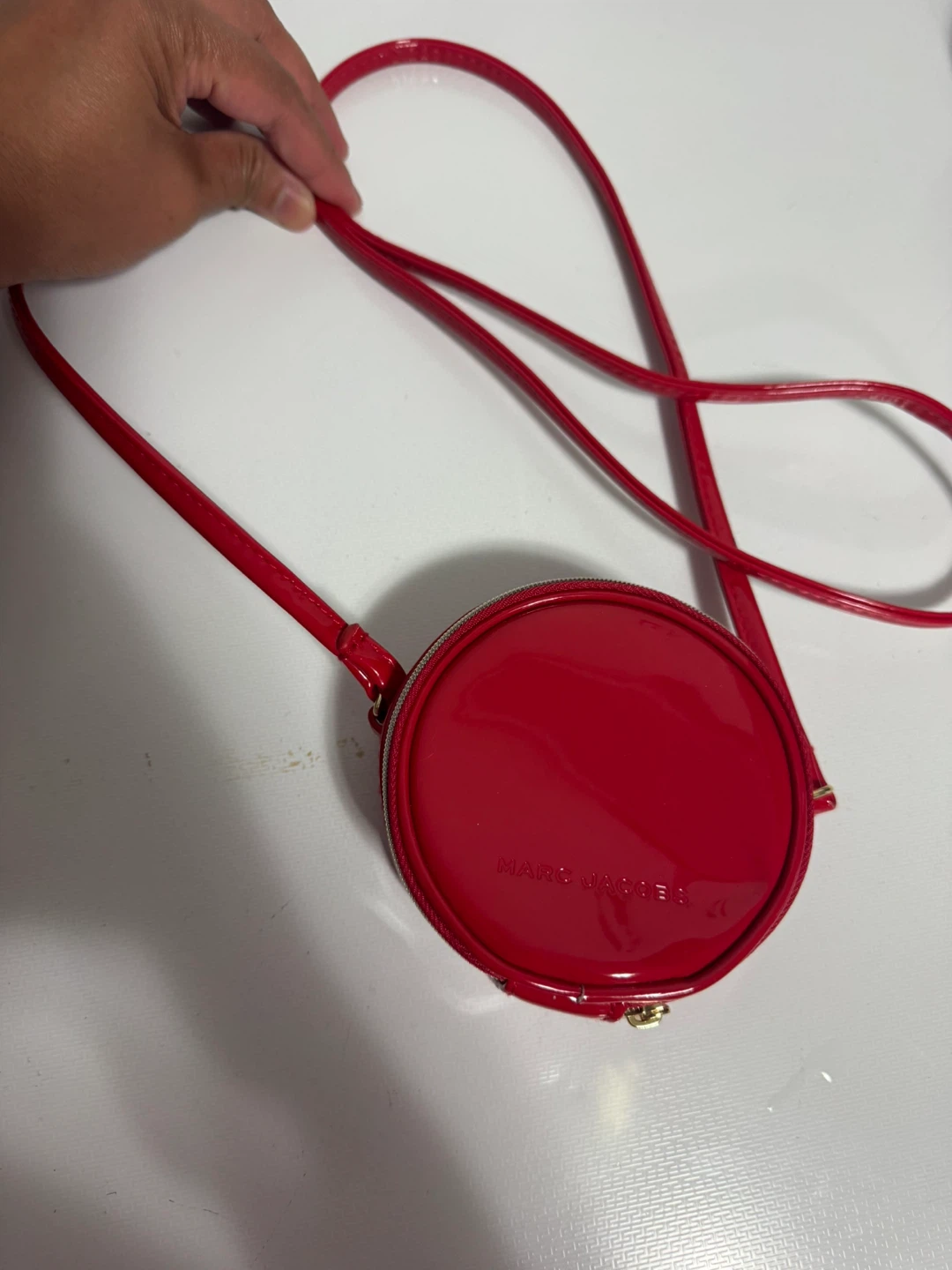 Marc Jacobs Red Patent Leather Round Crossbody Bag - photo 5