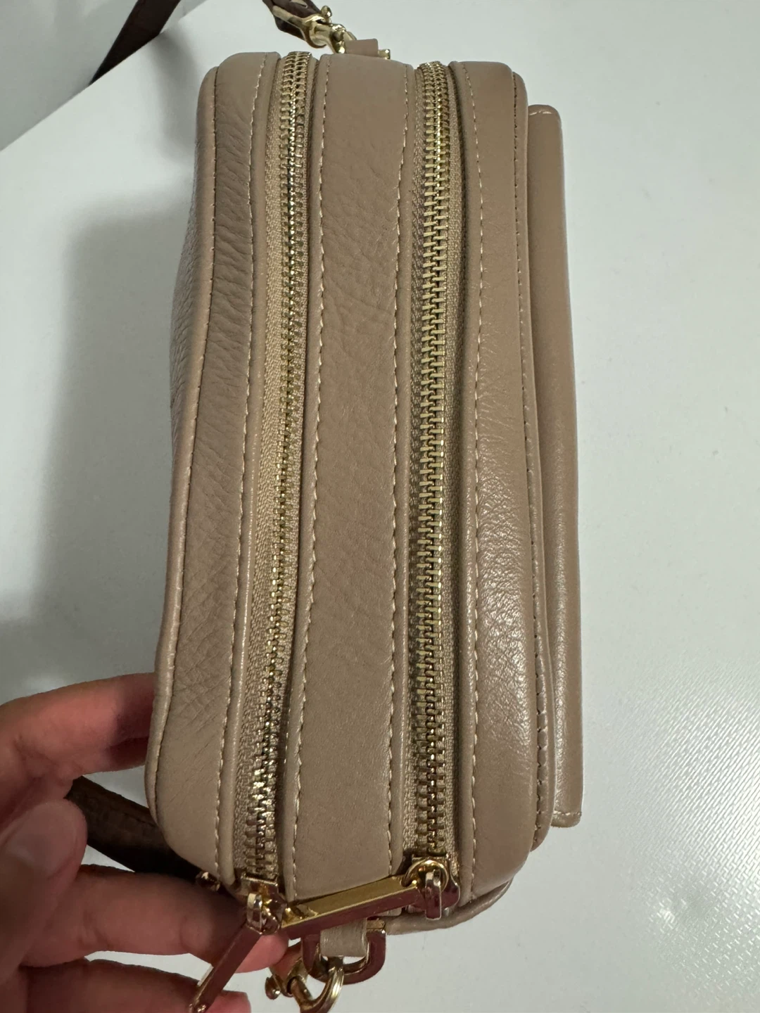 Tan Leather Crossbody Bag with Gold Hardware - photo 2