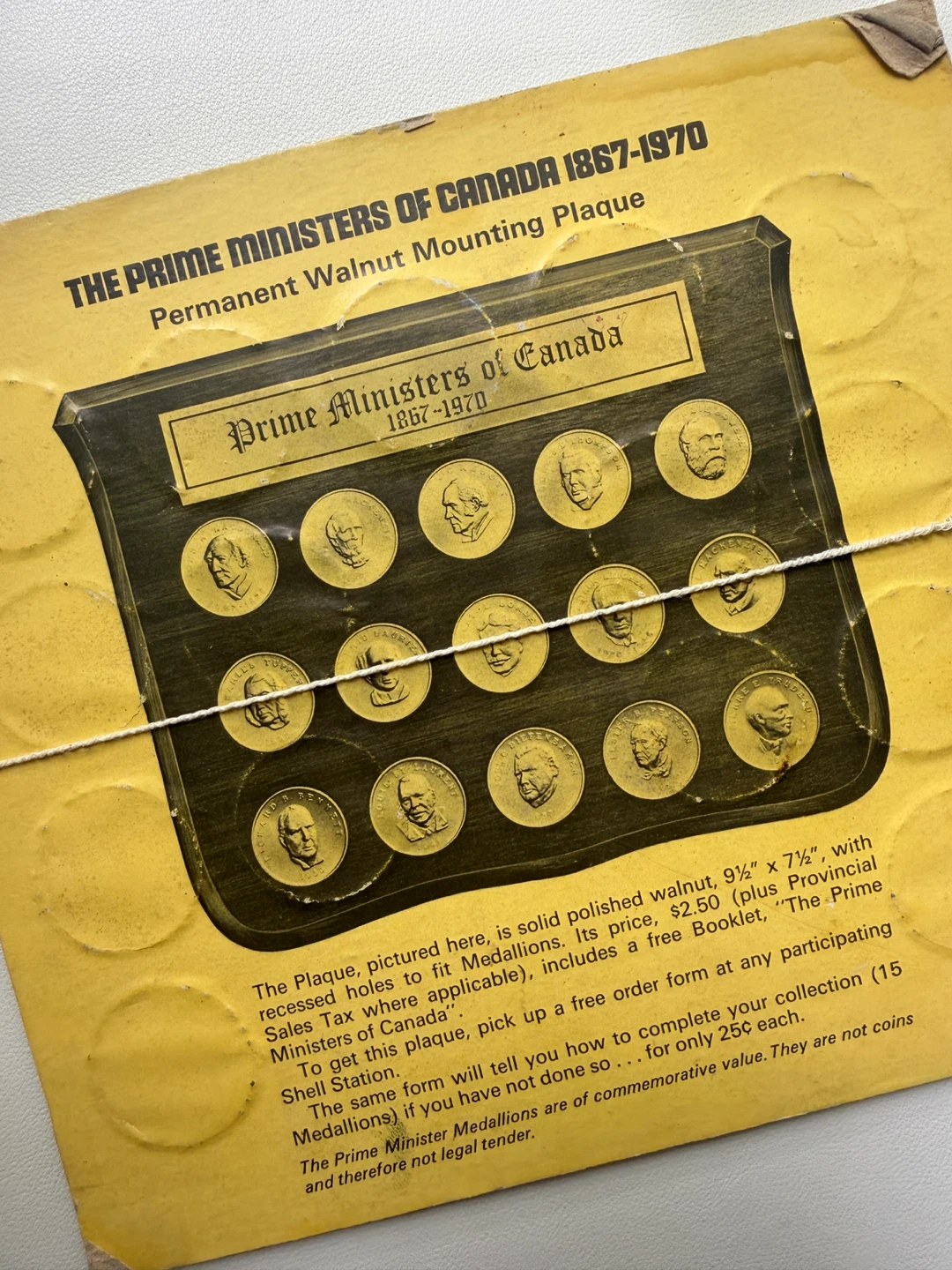 Prime Ministers of Canada 1867–1970 Commemorative Medallions Set - photo 2