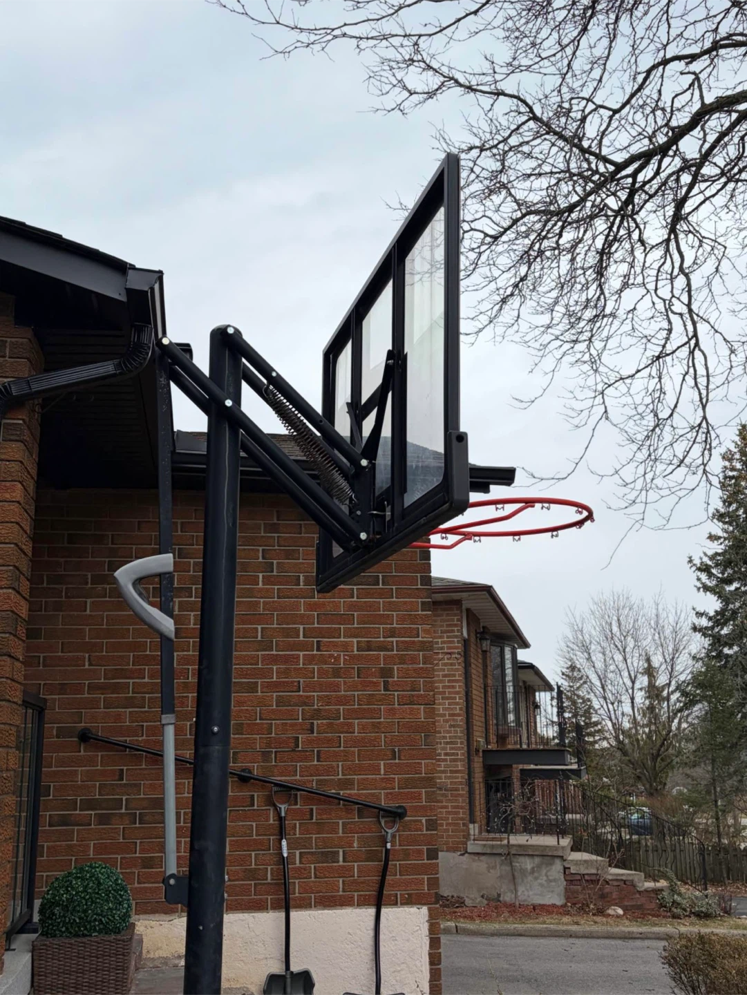 Lifetime Portable Adjustable Basketball Hoop System (48-in) - photo 3