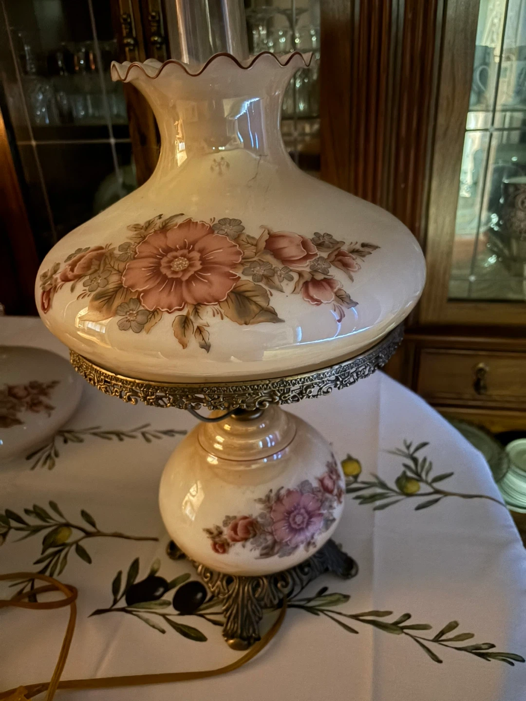 Beautiful pair of Vintage Floral Accent Lamps.