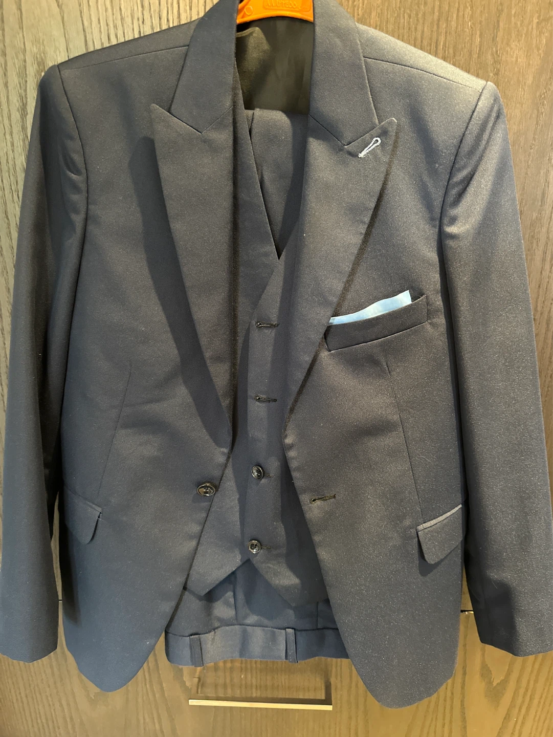 Men's 3-Piece Suit