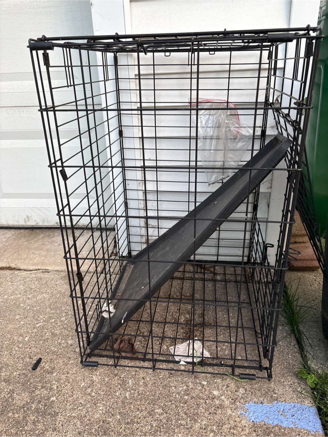 Dog crate