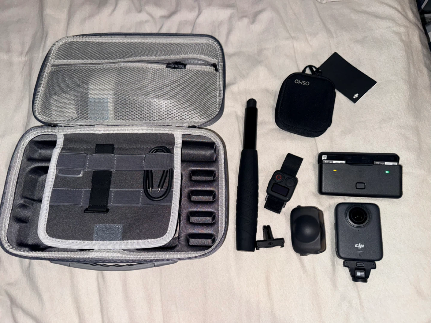 DJI Osmo 360 Action Camera combo with Case - photo 3