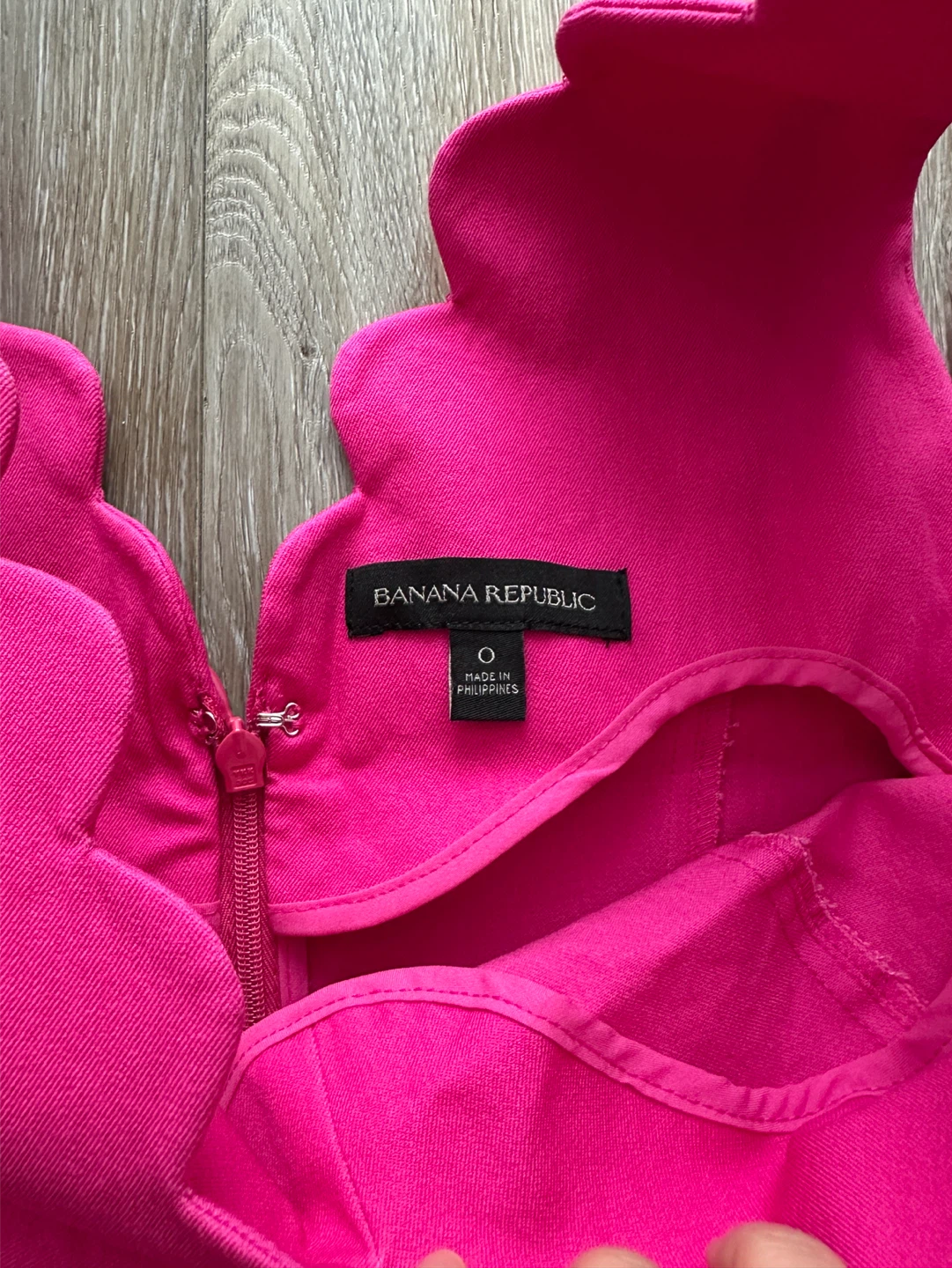 Banana Republic Pink Scalloped V-Neck Dress - photo 5