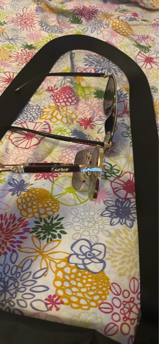 Cartier Sunglasses Trapstar Bag prada glasses bundle - photo 3
