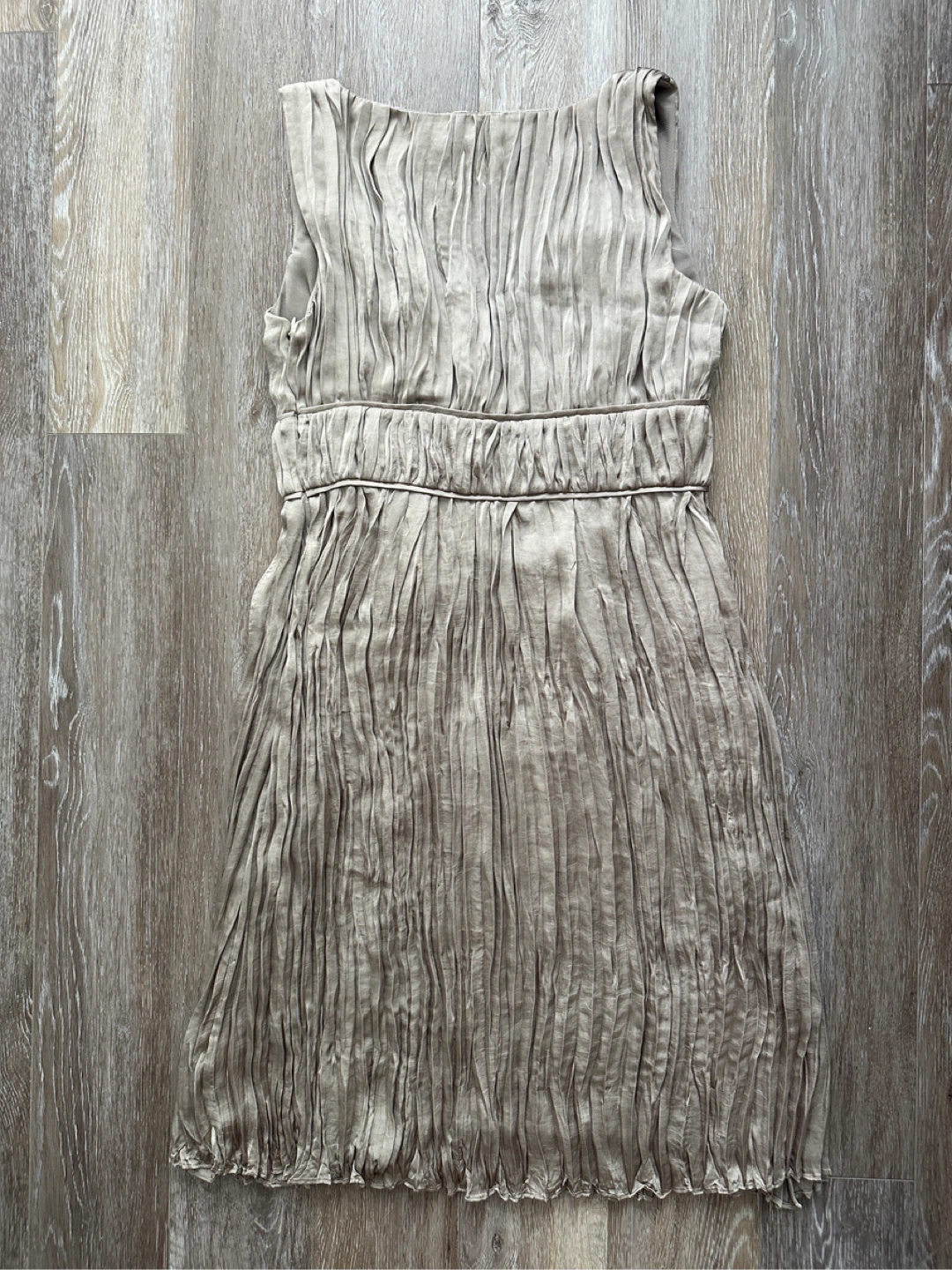 Banana Republic Pleated Dress Size 4 - photo 4