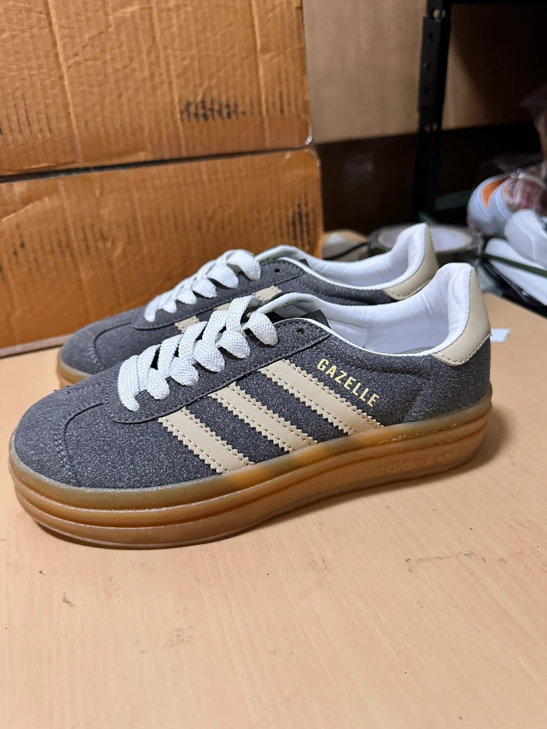 Adidas Gazelle Sneakers Grey/Tan Size 6 UK