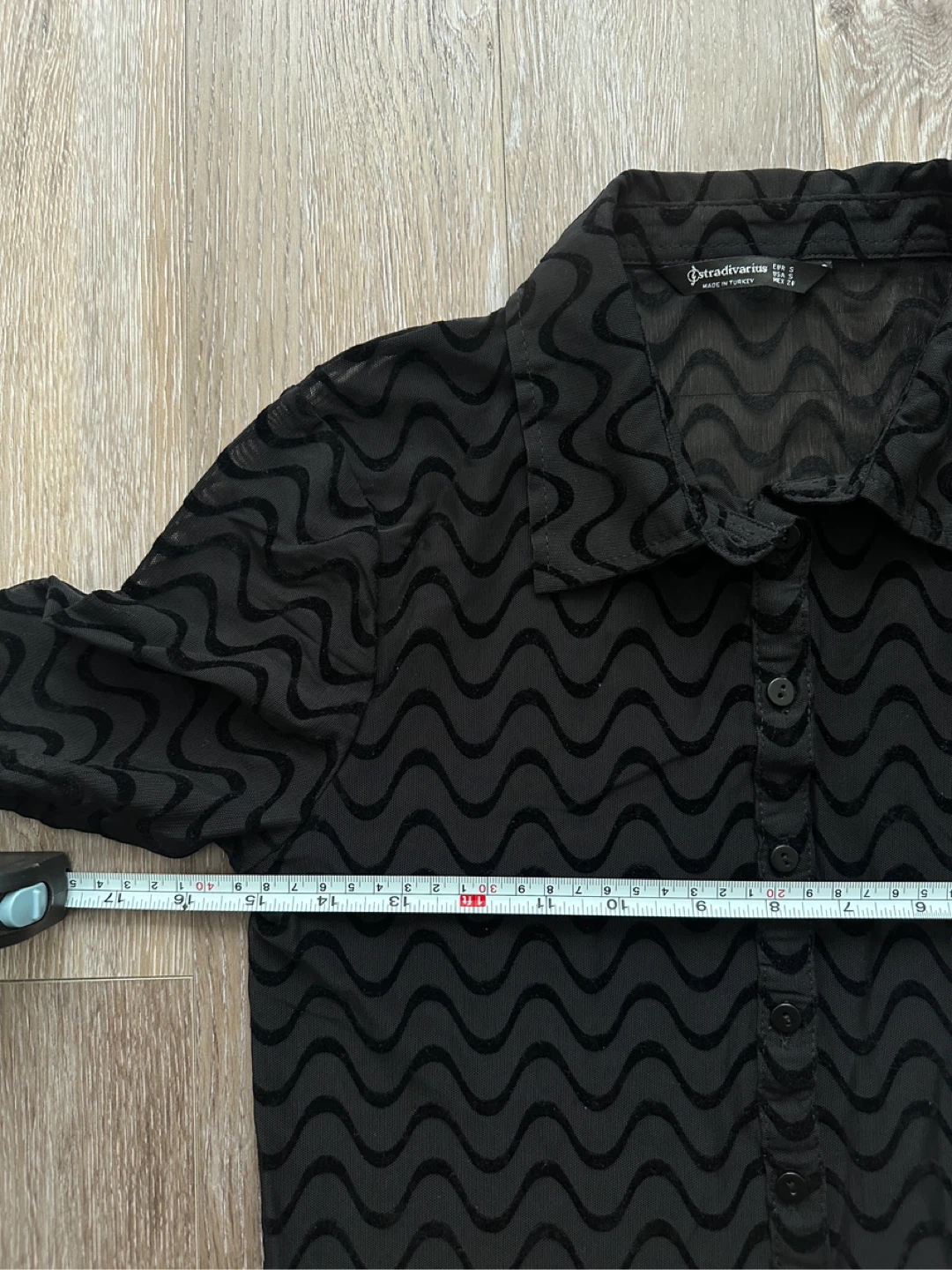 Stradivarius Black Wave Pattern Sheer Button-Up Shirt - photo 4