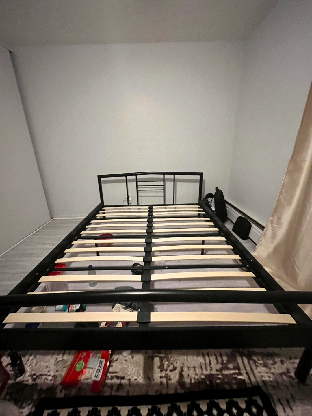 Black Metal Bed Frame queen size - photo 2